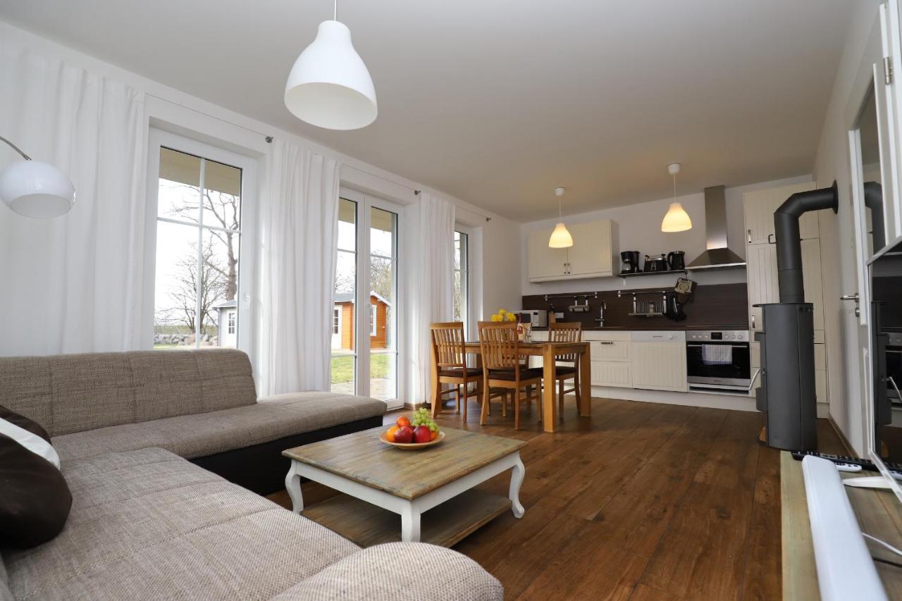 Ferienwohnung1 In Der Villa Westwind Thiessow Exterior photo